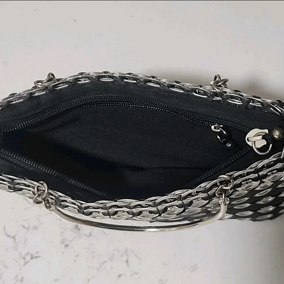 Upcycled Soda Tabs & Recycled Rubber Handbag With Stainless Steel Handles - Picture 4 of 6